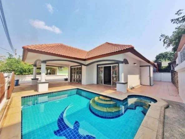 Pool Villa Pattaya 3 beds for sale